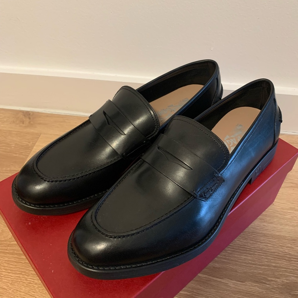 Salvatore Ferragamo black leather loafers